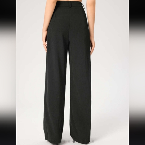 CIDER-(Black)High Waist Pleated Wide Leg Pants- Medium - Picture 5 of 10